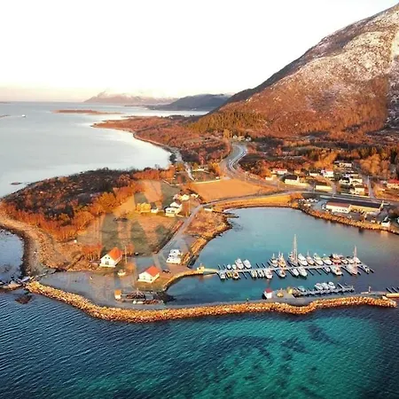 Koselig Hus Med Havutsikt