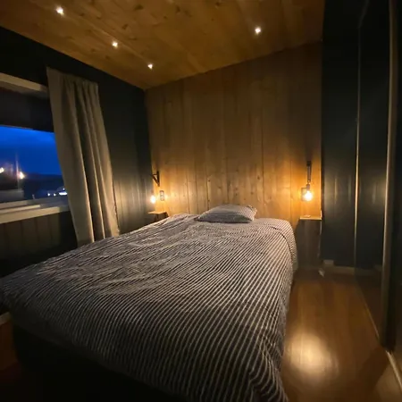 Koselig Hus Med Havutsikt